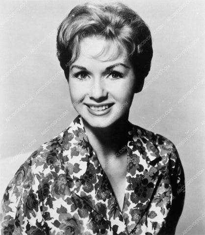 Debbie Reynolds portrait 6905-24