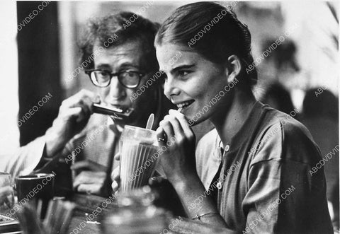 Woody Allen Mariel Hemingway film Manhattan 6907-31