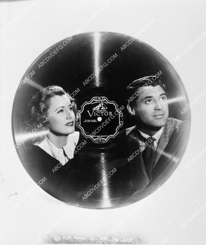 Irene Dunne Cary Grant on the record film Penny Serenade 6942-05