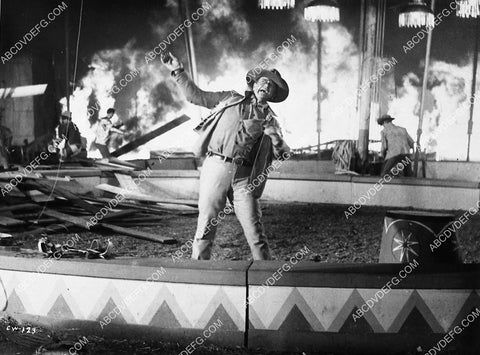 John Wayne scene film Circus World 6951-15