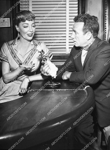 Marie Windsor Dane Clark TV Pursuit 7004-25