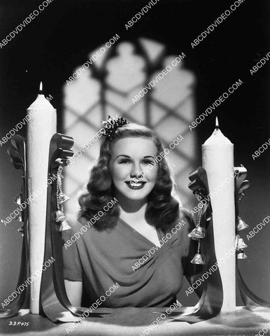 Deanna Durbin w some large candles 7022-027