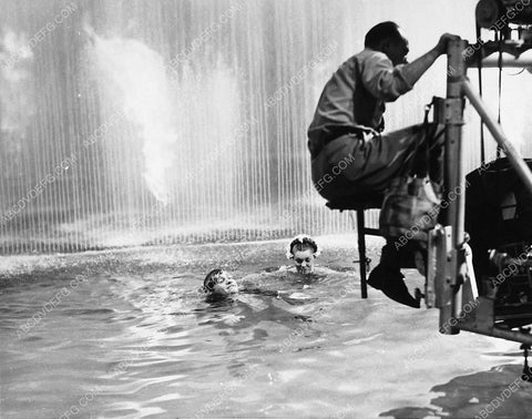 cool filming in water tank Esther Williams Red Skelton MGM Studios film Bathing Beauty 7159-03