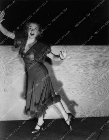 Priscilla Lane dance rehearsel behind the scenes 7169-21