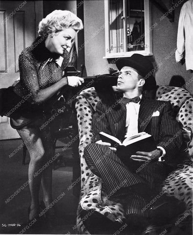Frank Sinatra Vivian Blaine musical film Guys and Dolls 7173-06