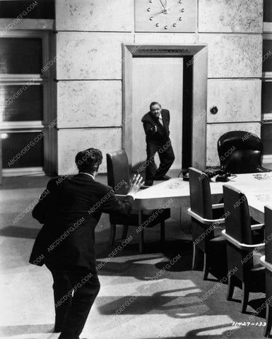 Ray Milland Charles Laughton film noir The Big Clock 7183-11