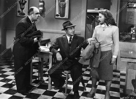 Barry Sullivan Belita film The Gangster 7335-21