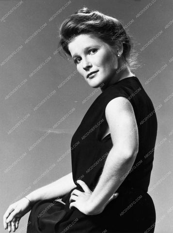 Kate Mulgrew portrait TV Kate Loves a Mystery 7340-23