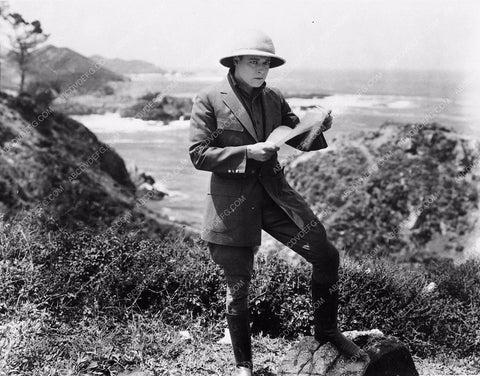 silent film star Harold Lockwood in pith helmet unidentified silent film 7354-33