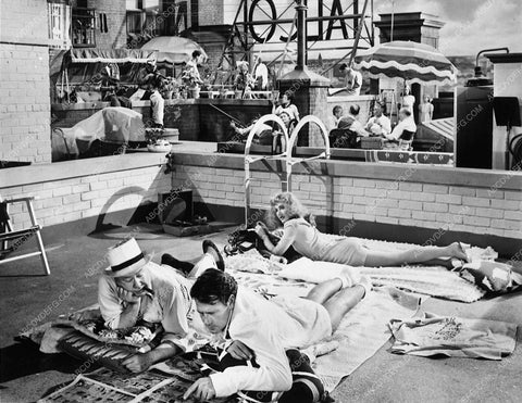 Joel McCrea Jean Arthur Charles Coburn film The More the Merrier 7373-34