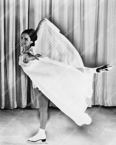 ice skating star Peggy Fleming 7391-26