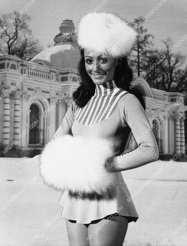 ice skating star Peggy Fleming 7391-28