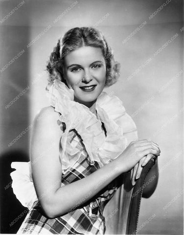 Jean Muir portrait 7566-06