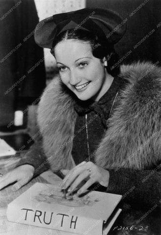 Dorothy Lamour 7576-10