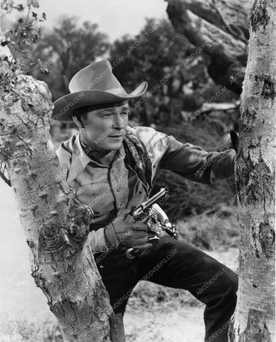 Roy Rogers getting into action 7600-34