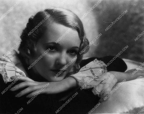 Marion Nixon portrait 7762-13