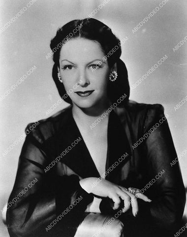 Gale Sondergaard portrait 7762-22