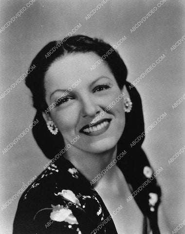 Gale Sondergaard portrait 7762-24