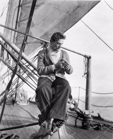 cool candid Henry Wilcoxin 7764-17
