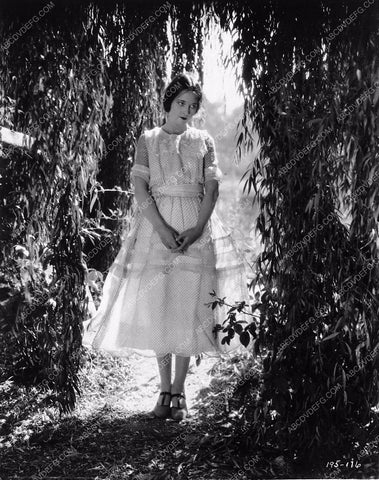 Eleanor Boardman portrait in the woods 7764-29
