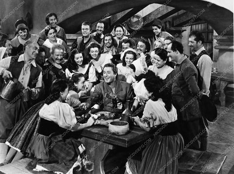 Errol Flynn and cast film Adventures of Don Juan 7877-08