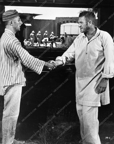 Dustin Hoffman film Papillon 7895-26