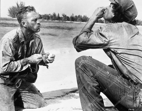 Steve McQueen Dustin Hoffman film Papillon 7895-29