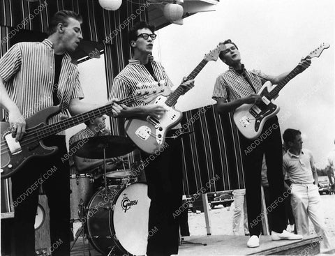 The Del-Aires rockin out film The Horror of Party Beach 7975-22
