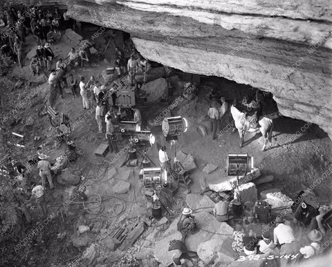 stunt set up for Tom Mix silent film Jumps Ahead 810tmi-28