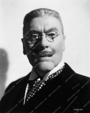 Leo G. Carroll in makeup portrait 8120-23