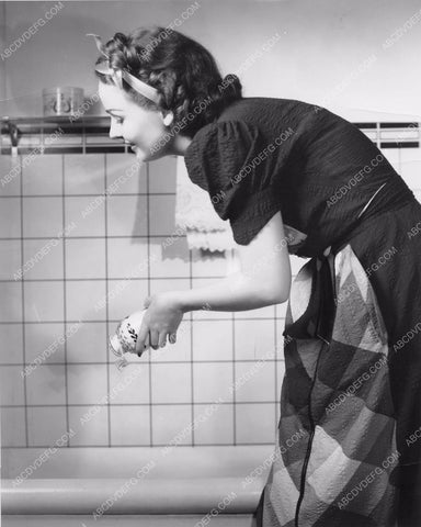 old school model using new bath products 81bx01-057