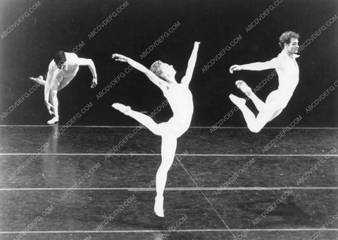 ballet dance Merce Cunningham Company production Roadrunners 81bx01-250