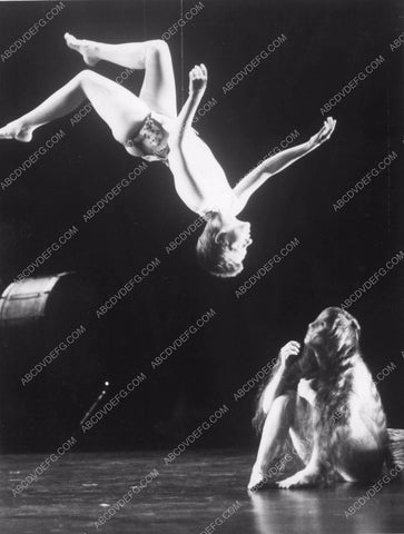 ballet dance production The Garden of Earthly Delights 81bx01-255