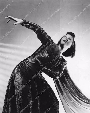 Lorraine Delara interpretive dance artist at Wilshire Ebell theater 81bx01-269
