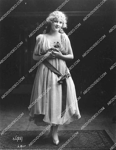 Mary Miles Minter portrait 8205-1