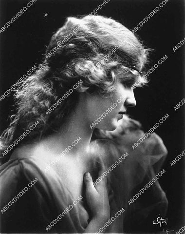 Mary Miles Minter portrait 8205-5