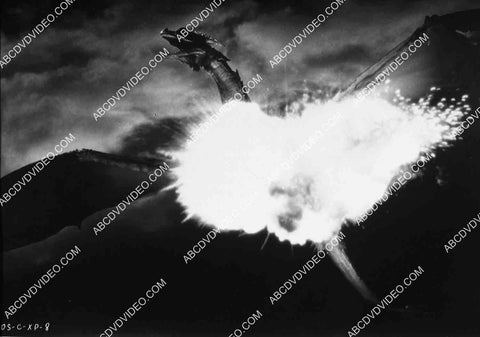 dragon attack sequence film Dragonslayer 8242-26