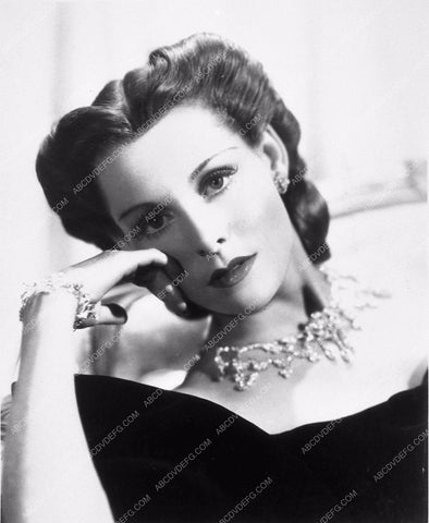 Frances Dee closeup 8503-09
