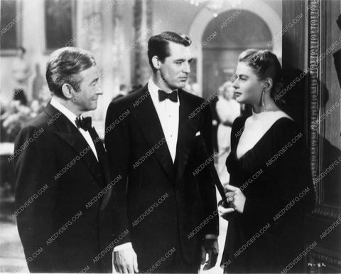 Claude Rains Ingrid Bergman Notorious 8509-23