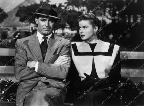 Ingrid Bergman Cary Grant Notorious 8509-25