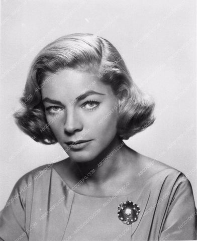 Lauren Bacall portrait 8641-04
