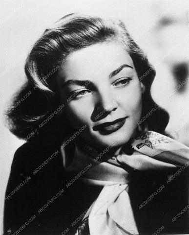 Lauren Bacall portrait 8641-05
