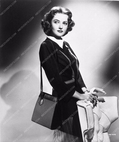 Martha Vickers 8641-30