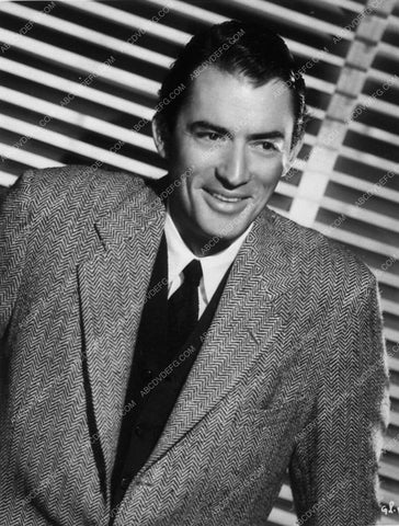 handsome Gregory Peck portrait 8662-26