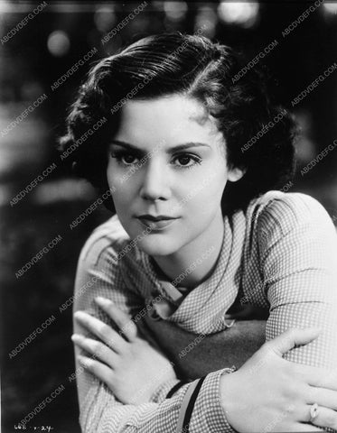 Helen Mack beautiful portrait 8819-08