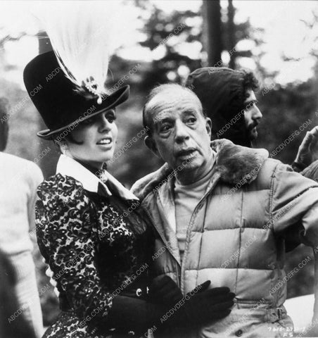 Liza & Vincent Minnelli behind the scenes 8819-16