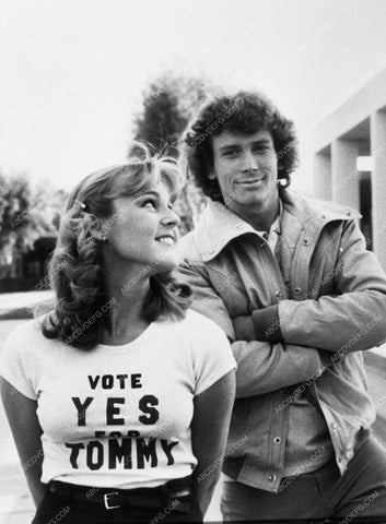 Willia Ames and babe in vote yes for Tommy t-shirt 8819-28