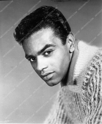 Johnny Mathis portrait 8952-06