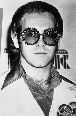 Elton John 8952-07