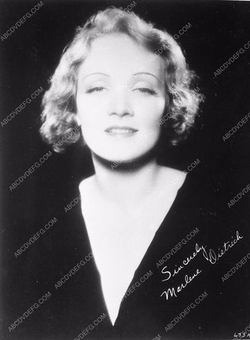 Marlene Dietrich portrait 8954-18